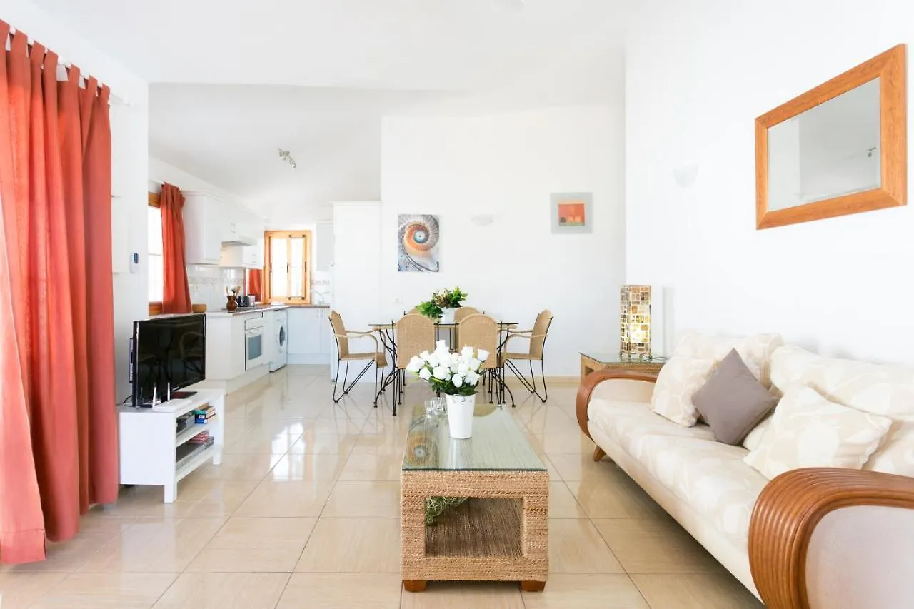 Casa Amarilla Sunny Holiday Home With Heated Pool San Miguel de Abona