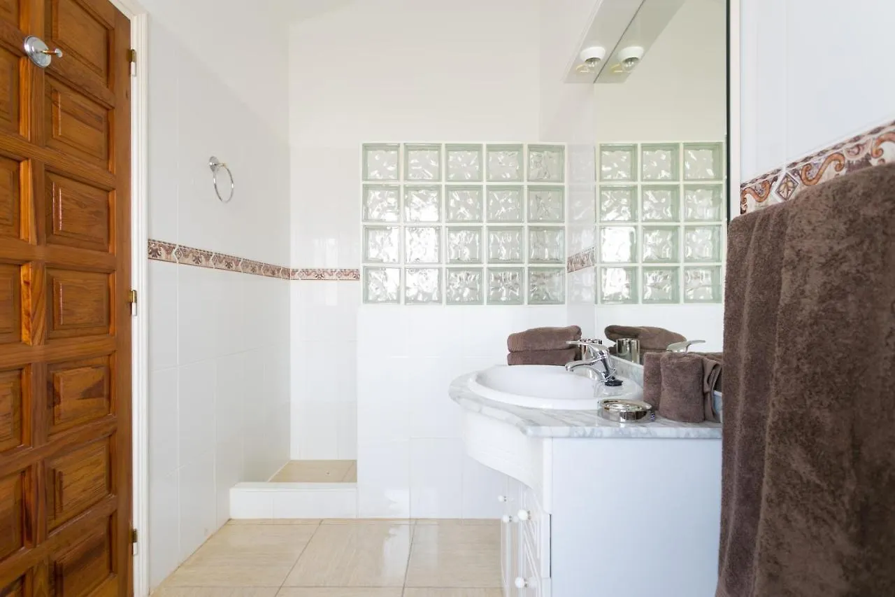 Villa Casa Amarilla Sunny Holiday Home With Heated Pool San Miguel de Abona